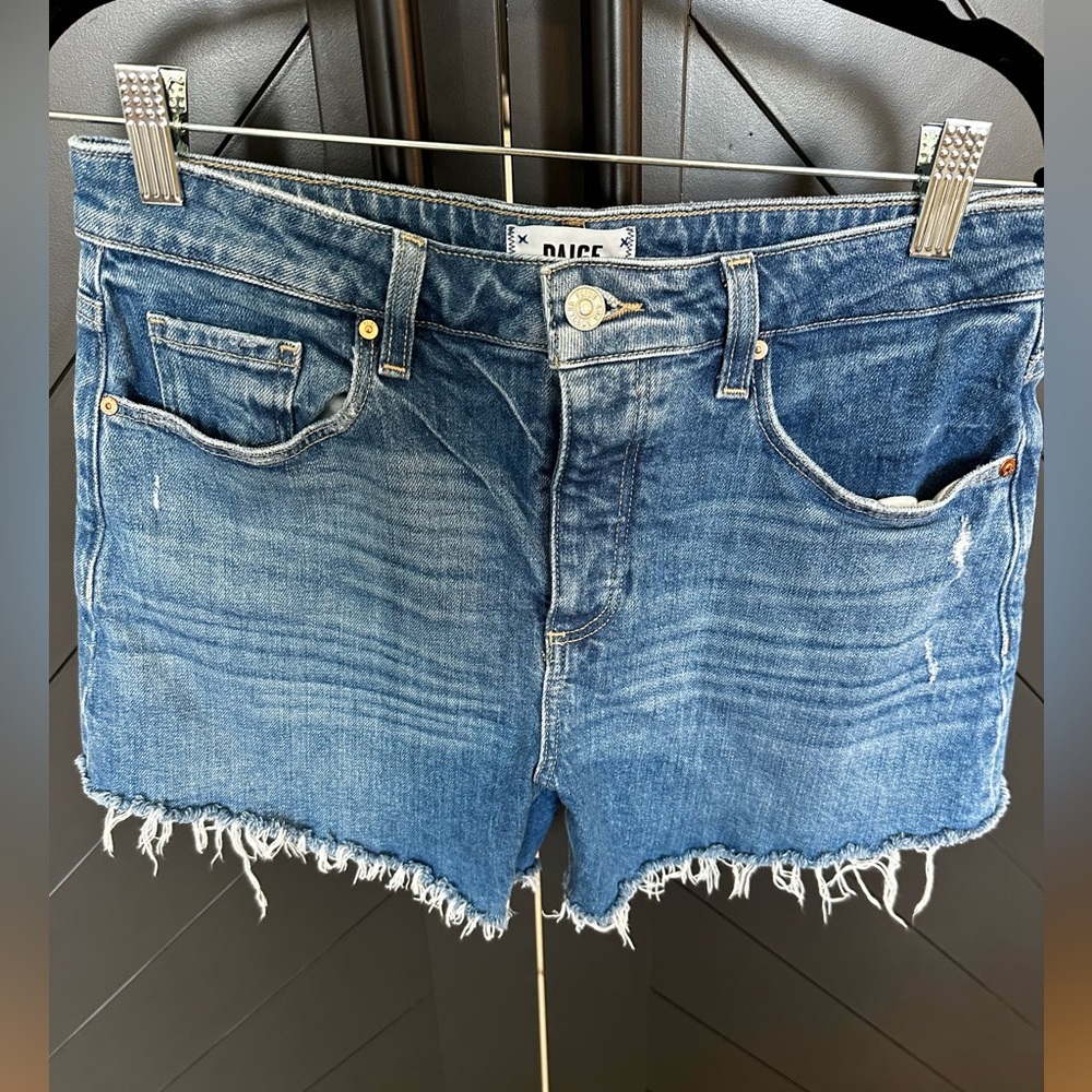 Paige denim noella cutoff shorts size 27